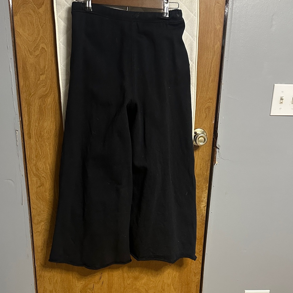 FP Movement by Free People Black Pants with White Emblem - Picture 5 of 5